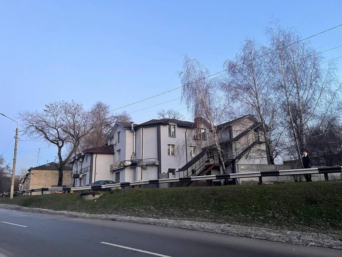 Pitstop Motel Kamianske Exterior photo